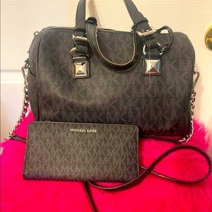 Michael Kors Speedy Bag & Wallet